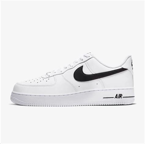 air force 1 weiß mit schwarzem nike zeichen|nike air force 1.